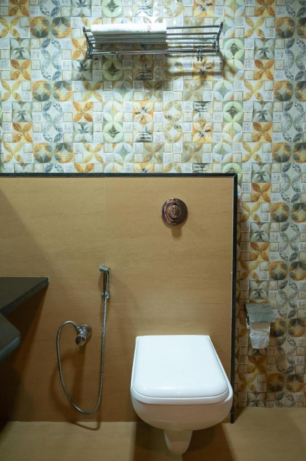 Hotel Vijaya Hill View Residency Navi Mumbai Exterior foto