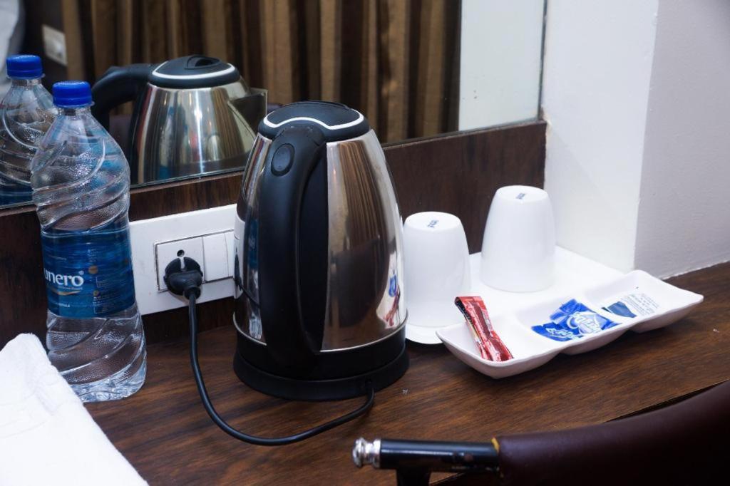 Hotel Vijaya Hill View Residency Navi Mumbai Exterior foto